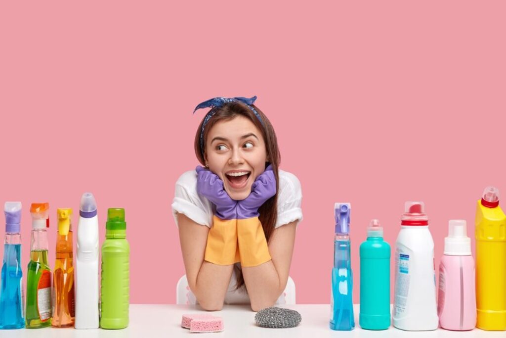 10 Must-Have Cleaning House Products for a Spotless Home! 10 Must-Have Cleaning House Products for a Spotless Home!